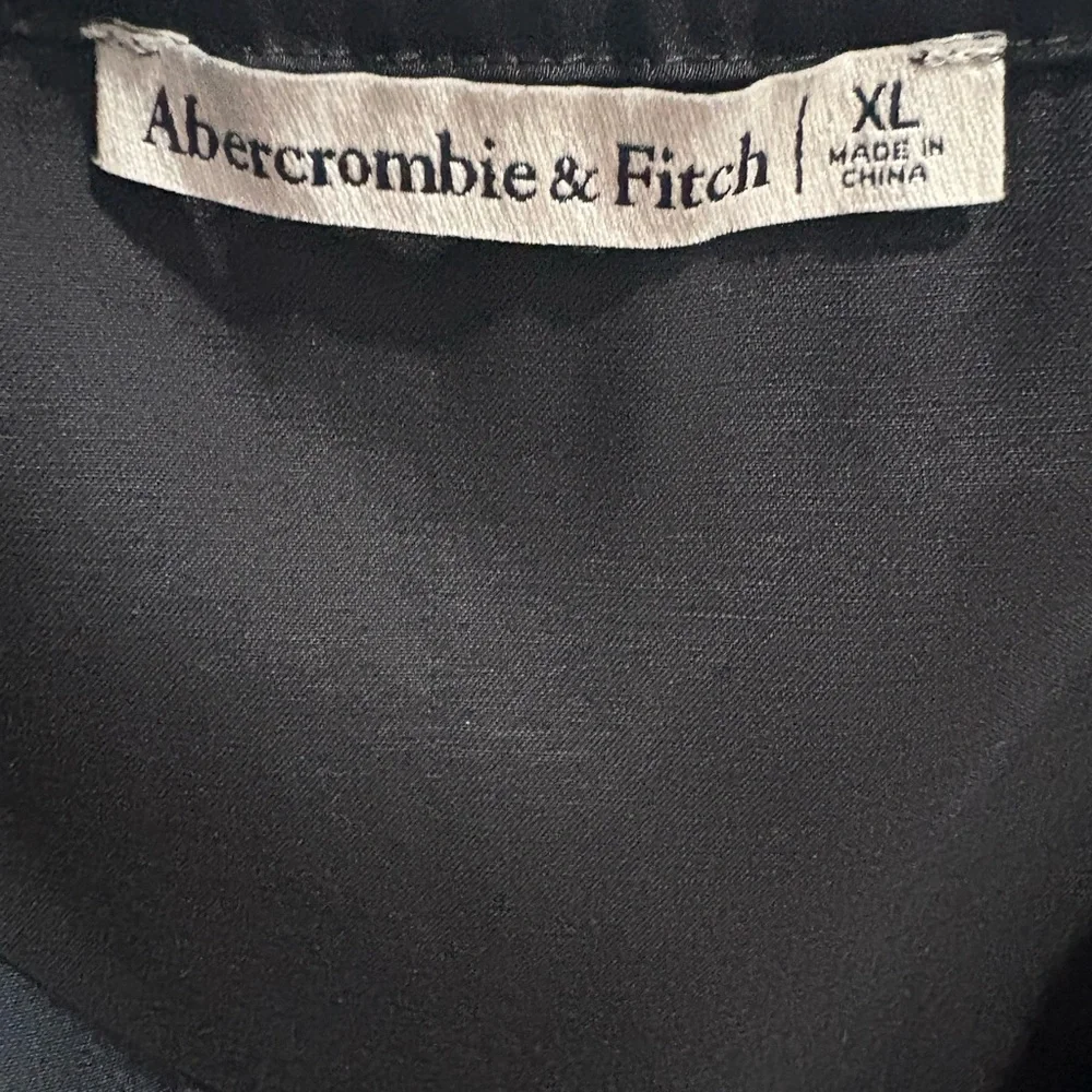 Abercrombie & Fitch Black Satin Top - Picture 4 of 4
